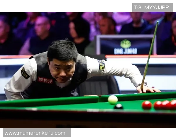 丁俊晖与卡斯尔激战正酣比分悬念不断引人关注