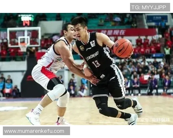 北京昆仑鸿与明斯克的激烈对决引发球迷热议与期待 北京昆仑鸿与明斯克的激烈对决引发球迷热议与期待